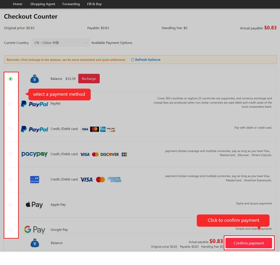 Caja de pago de Kakobuy con el precio original, la tarifa de gestión, el importe a pagar y la lista de métodos: saldo, PayPal, tarjeta, Apple Pay y Google Pay, con anotaciones en rojo